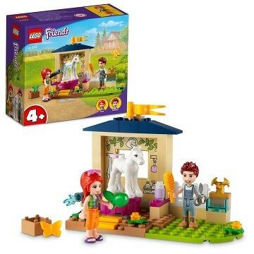 LEGO® Friends 41696 Čistenie poníka v stajni